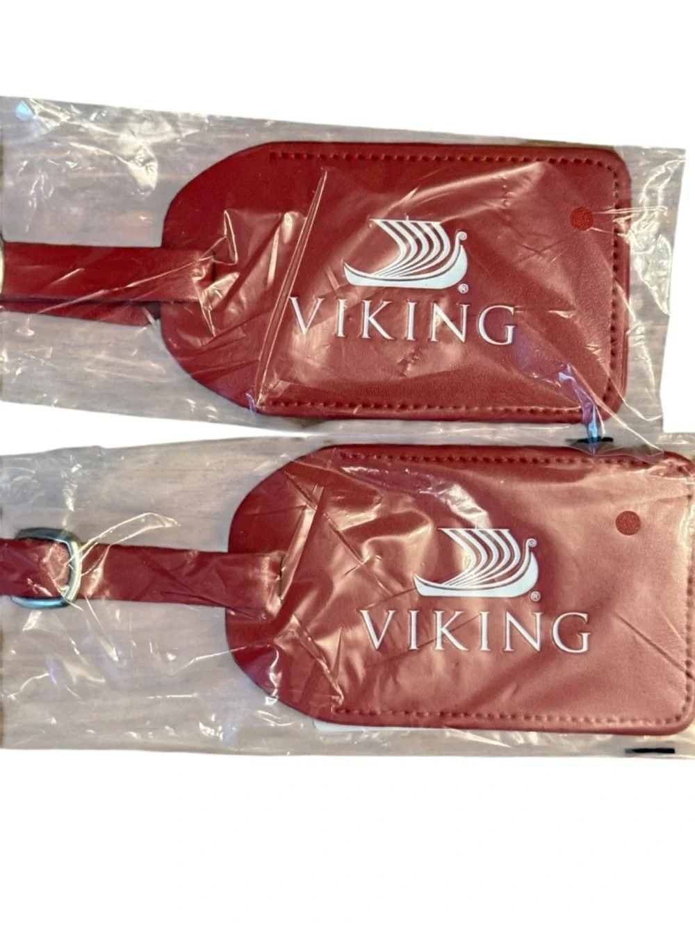 Viking Red Leather Luggage Tag Set - Picture 6 of 7